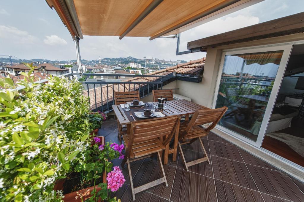 Ferienwohnung Cute & Cozy Terrace Bergamo Zimmer foto